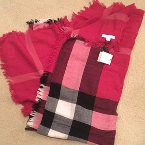 Burberry Children’s lightweight check scarf